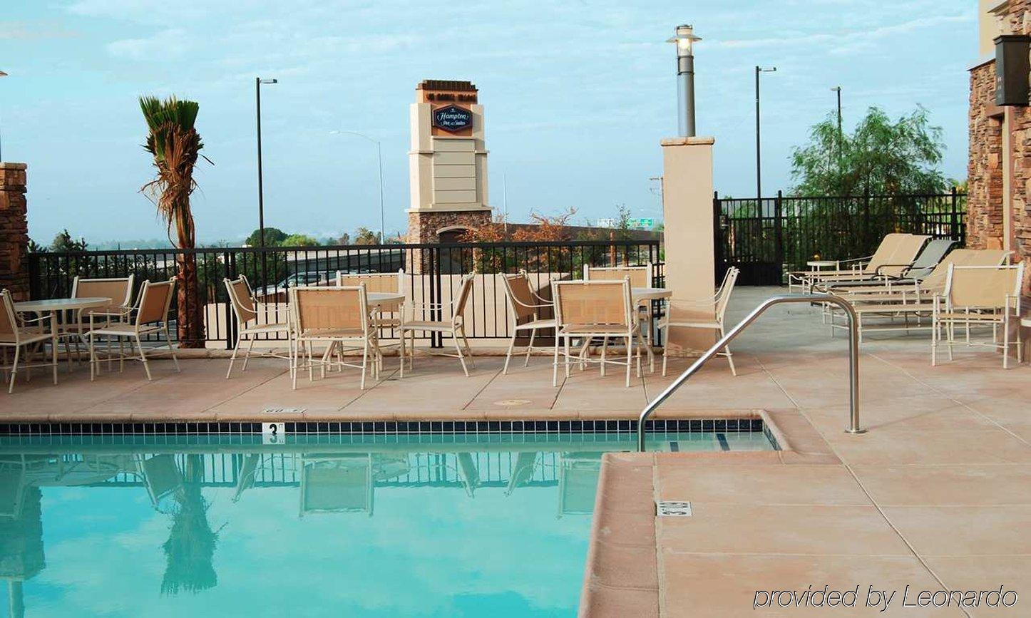 Hampton Inn & Suites Highland サン・バーナディーノ 設備 写真