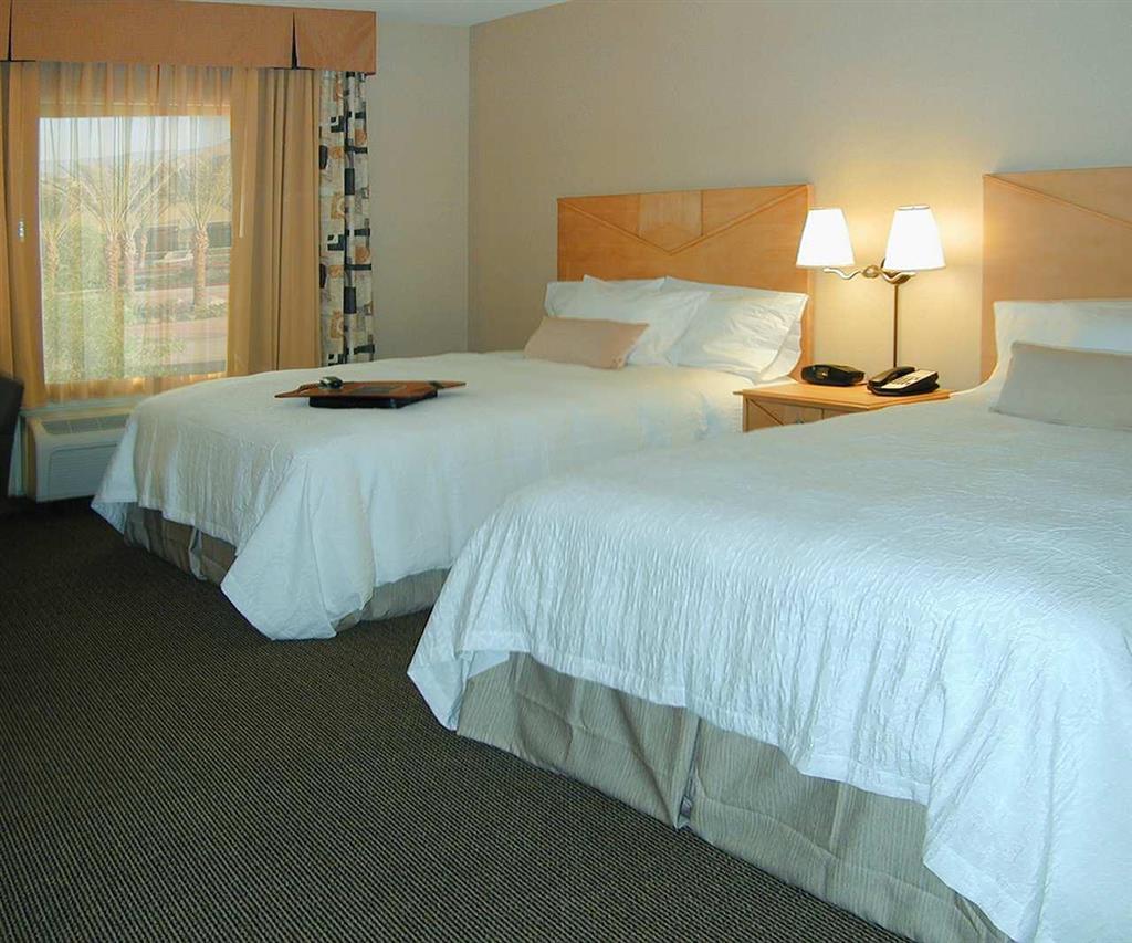 Hampton Inn & Suites Highland サン・バーナディーノ 部屋 写真