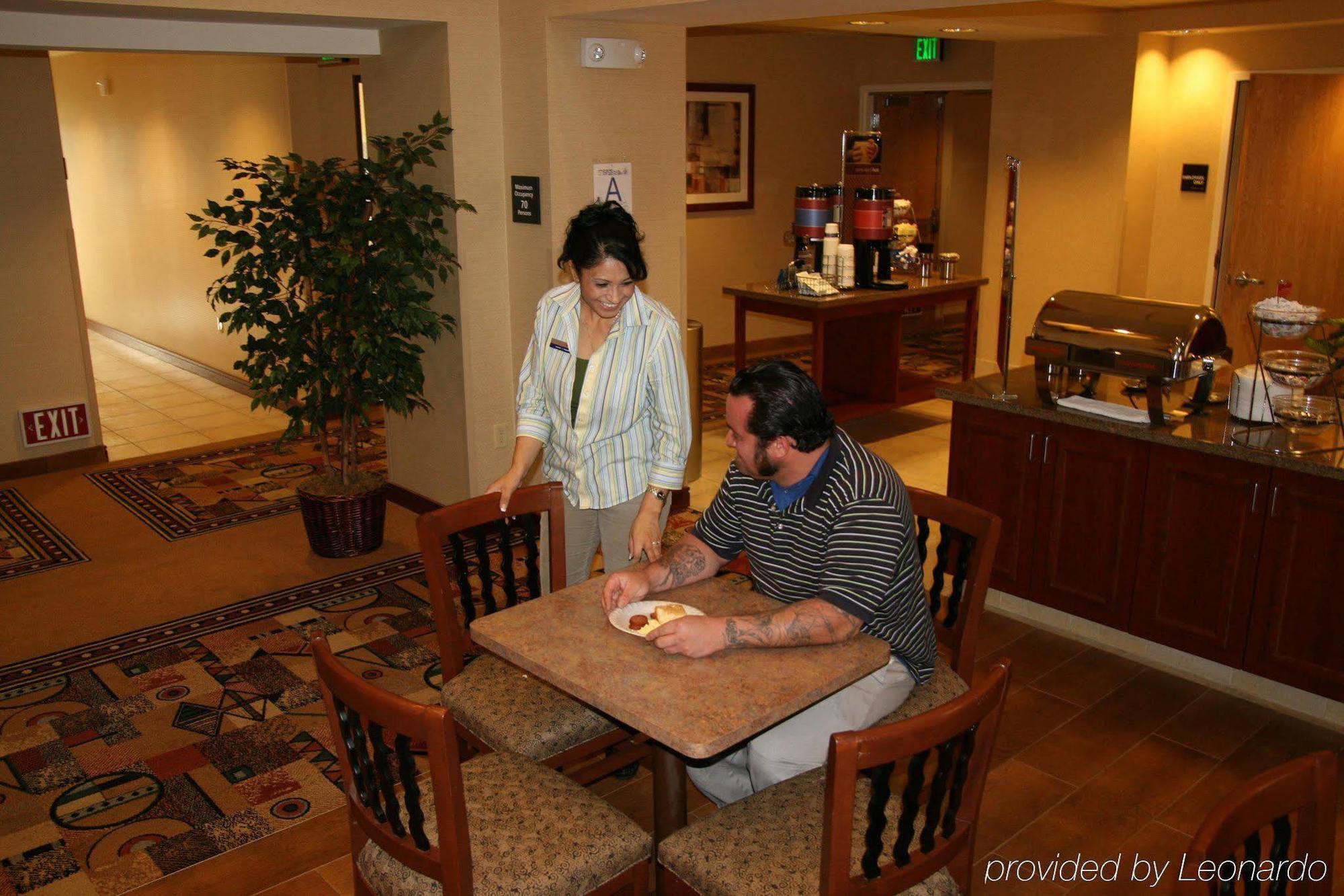 Hampton Inn & Suites Highland サン・バーナディーノ レストラン 写真