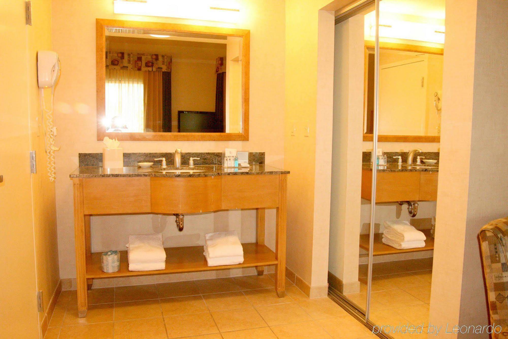 Hampton Inn & Suites Highland サン・バーナディーノ エクステリア 写真